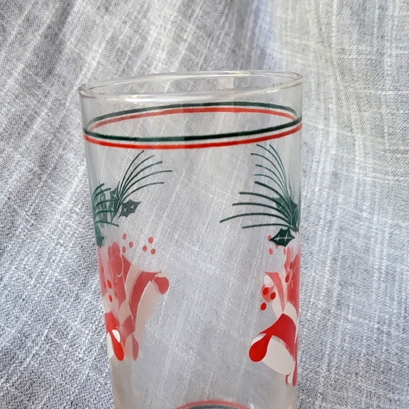 🎄(7) Vintage Holly Berry Christmas Jingle Bells Tumblers Glasses Red White New - Picture 13 of 16